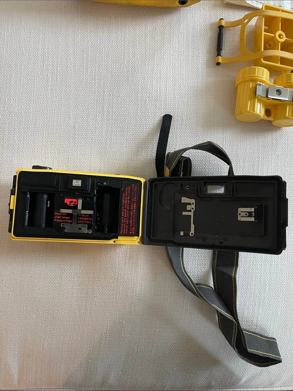 MINOLTA Weathermatic Dual 35mm Camera Kit
